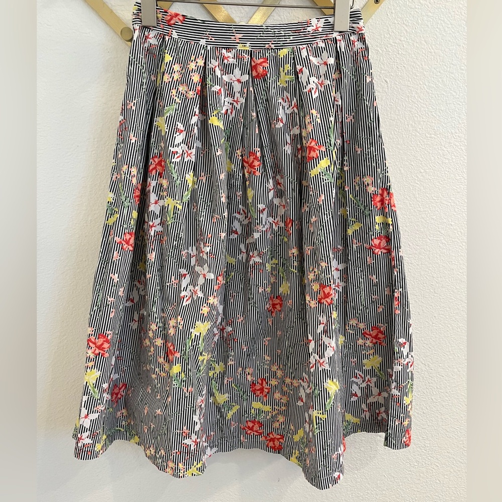 A. Calin By Flying Tomato Striped Floral A Line Skirt Small Black White